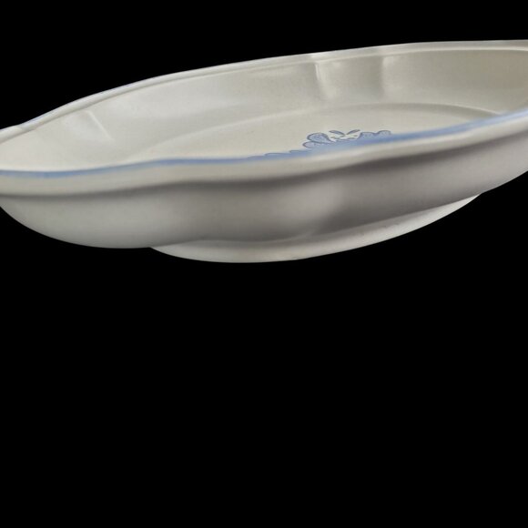 1970s Pfaltzgraff Yorktowne Oval Relish Dish 8 Inch Stoneware Blue and White - Picture 7 of 9